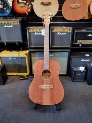 Cole Clark FL1E Redwood with Stained Bunya Back and Sides